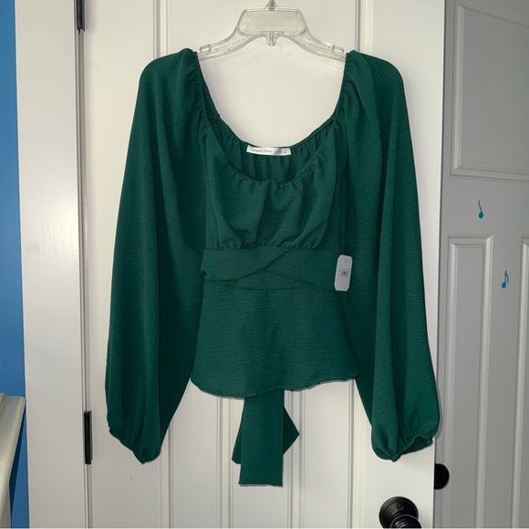 Altar'd State Lola Crossover Blouse 
in Forest Green - Large, never worn - Picture 5 of 14